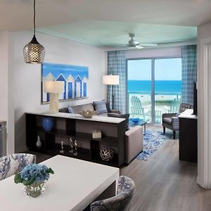 Premium One-Bedroom Queen Suite Gulf Front